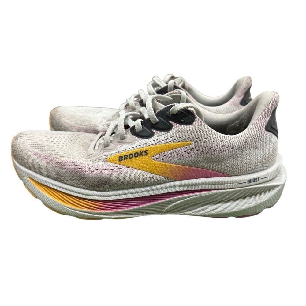 Brooks Womens Ghost 17 1204311B070 Gray Running Shoes Sneakers Size 9.5 B - Picture 2 of 8